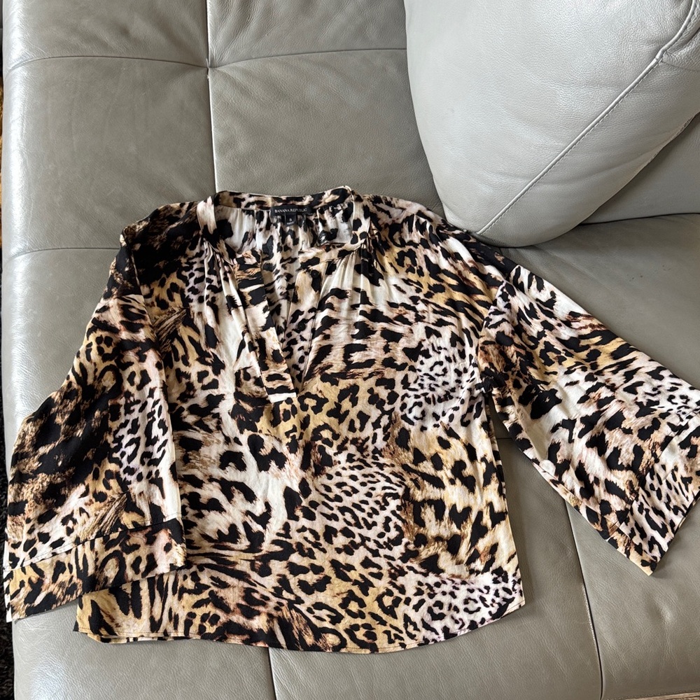 Banana Republic Leopard Print V-Neck Blouse